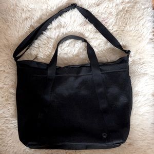 Lululemon Gym / Weekender Bag